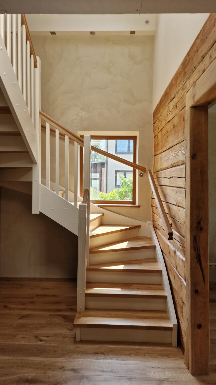 Tammest u-trepp -eest vaade